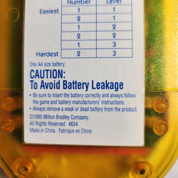 Milton Bradley Vintage Electronic Handheld Connect Four Game Clear 1995 Preowned - Picture 5 of 6